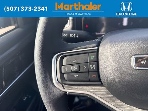 Used 2024 Jeep Wagoneer Series II w/ Flexible Seating Group AWD/4WD image 27