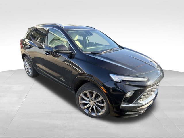 Used 2024 Buick Encore GX Avenir AWD/4WD image 3