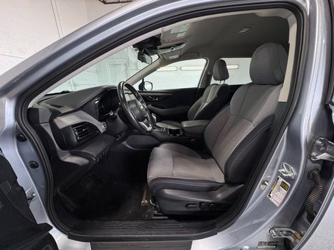 Used 2023 Subaru Outback Premium AWD/4WD image 12