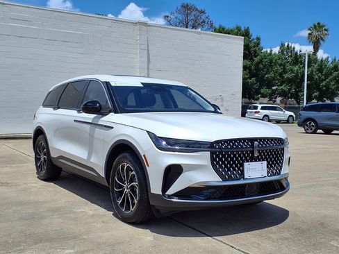 Certified 2026 Lincoln Nautilus Premier w/ Equipment Group 102A AWD/4WD image 21