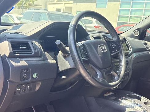 Used 2023 Honda Passport EX-L image 2