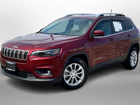 Used 2019 Jeep Cherokee Latitude w/ Cold Weather Group image 13