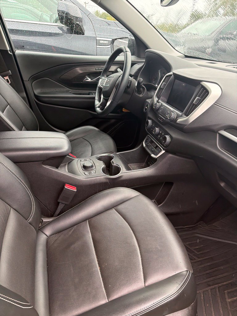 Used 2023 GMC Terrain SLT w/ Elevation Edition AWD/4WD image 4
