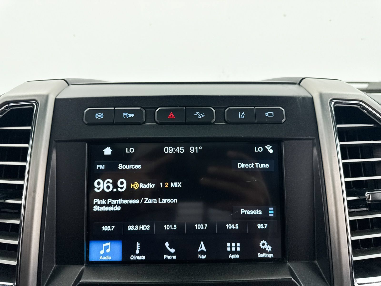 Used 2018 Ford F250 Platinum w/ Platinum Ultimate Package AWD/4WD image 20