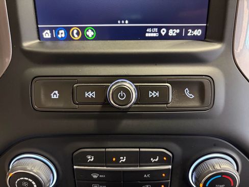 Used 2022 Chevrolet Silverado 1500 Custom Trail Boss w/ LPO, Dark Essentials Package AWD/4WD image 11