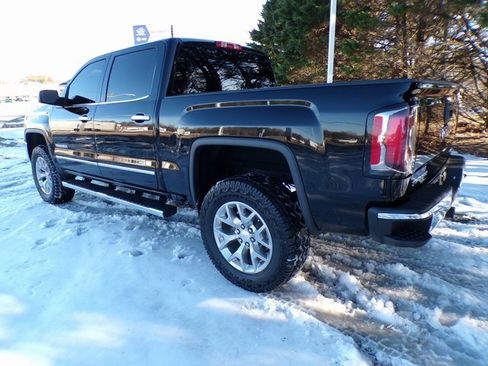 Used 2018 GMC Sierra 1500 SLT w/ SLT Premium Package image 3