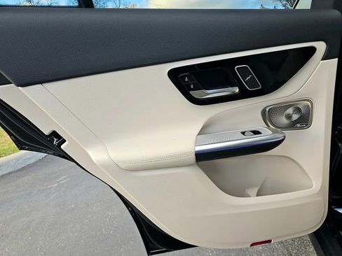 New 2026 Mercedes-Benz GLC 300 4MATIC image 25