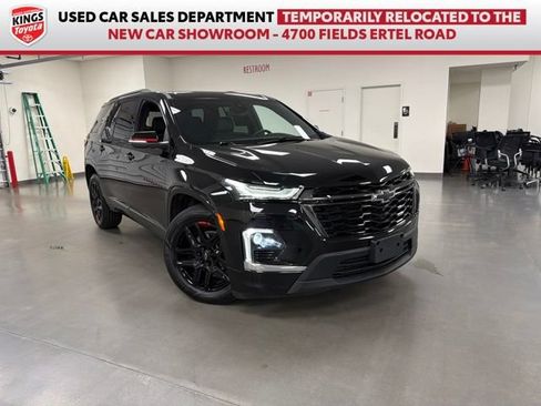 Used 2023 Chevrolet Traverse Premier w/ Redline Edition AWD/4WD image 1