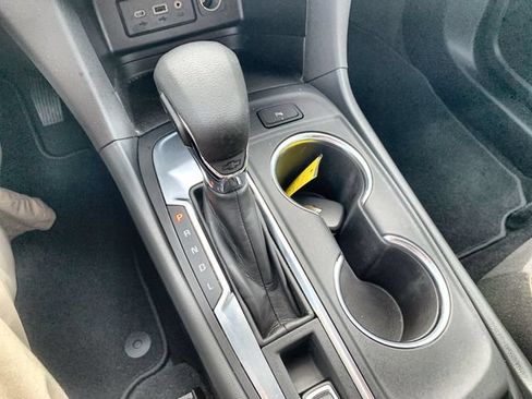 Certified 2024 Chevrolet Equinox LT FWD image 15