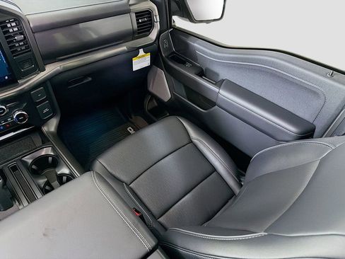 New 2025 Ford F150 Lariat w/ Equipment Group 502A High image 26