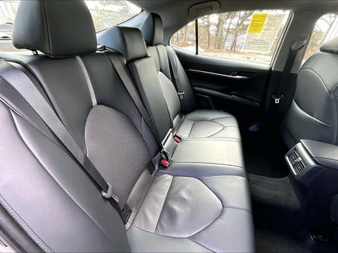 Used 2023 Toyota Camry XSE FWD image 18