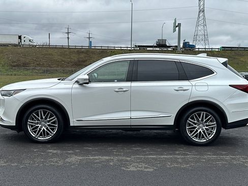 Used 2022 Acura MDX SH-AWD w/ Advance Package image 6