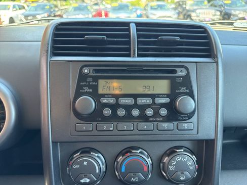 Used 2005 Honda Element EX image 25