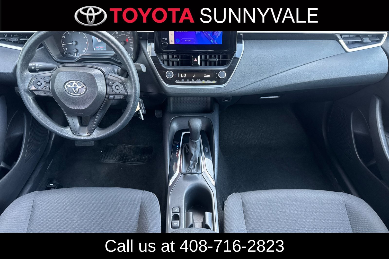 Used 2025 Toyota Corolla LE FWD image 4