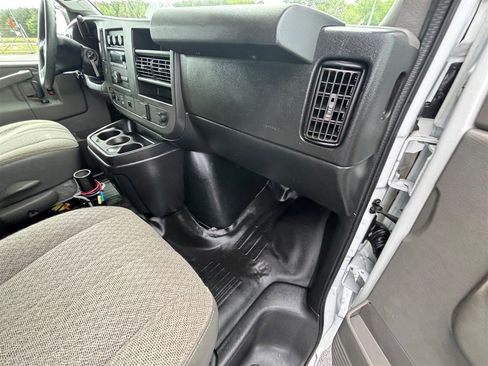 Used 2017 Chevrolet Express 2500 w/ Cold Climate Package RWD image 19