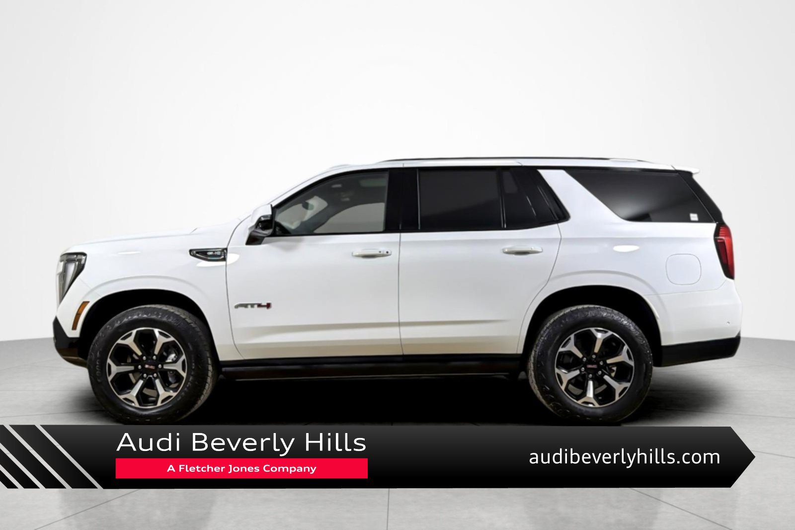 Used 2025 GMC Yukon AT4 w/ AT4 Premium Package AWD/4WD image 1
