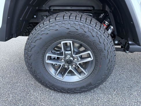 New 2026 Jeep Gladiator Mojave AWD/4WD image 16