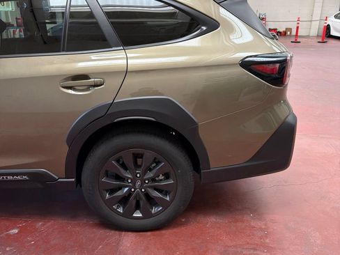 Used 2024 Subaru Outback Onyx Edition AWD/4WD image 5