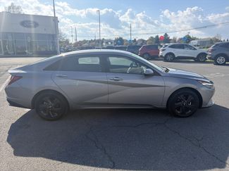 Used 2023 Hyundai Elantra SEL FWD video 2