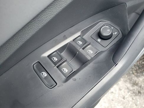 New 2026 Volkswagen Jetta SE FWD image 12