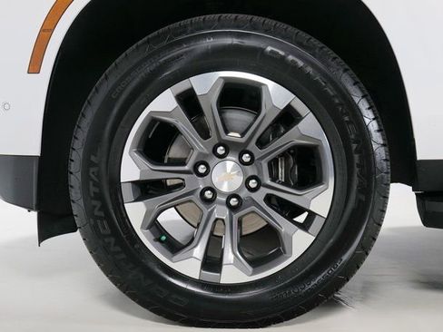 Used 2025 Chevrolet Tahoe LT w/ Comfort Package image 9