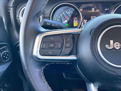 Used 2021 Jeep Wrangler Unlimited Sahara image 10