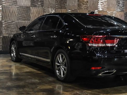Used 2015 Lexus LS 460 L RWD image 12