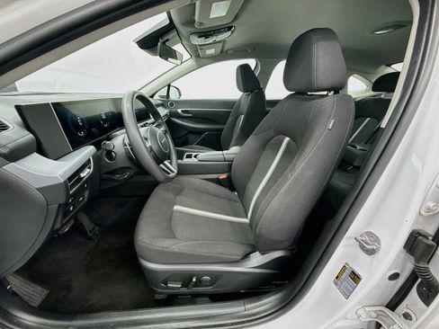 Used 2025 Hyundai Sonata SEL FWD image 13