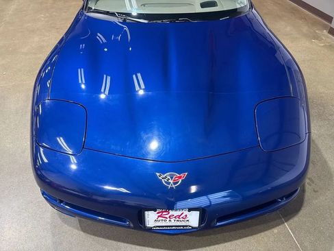 Used 2004 Chevrolet Corvette Convertible w/ Preferred Equipment Group RWD image 68