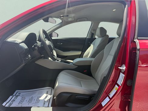 Used 2025 Honda Accord LX image 9