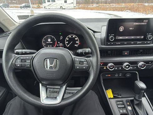 Used 2023 Honda CR-V EX image 27