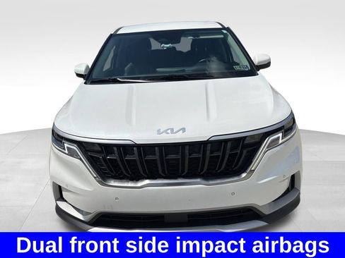 Used 2023 Kia Carnival EX FWD image 11