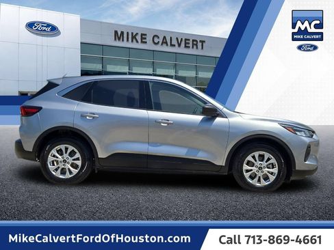 Used 2023 Ford Escape Active FWD image 6