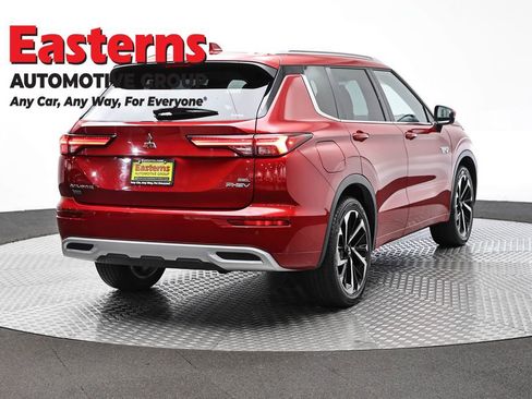 Used 2023 Mitsubishi Outlander SEL AWD/4WD image 5