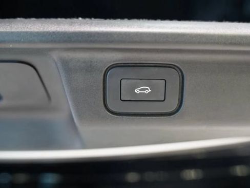 Used 2024 Land Rover Range Rover SE AWD/4WD image 25