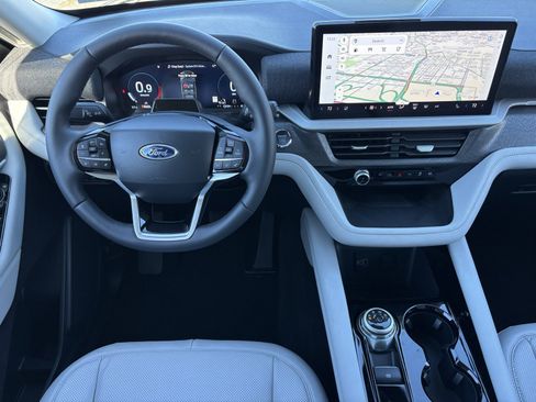 New 2026 Ford Explorer Platinum w/ LUX Leather Package image 3