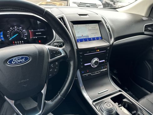 Used 2019 Ford Edge Titanium w/ Equipment Group 301A image 17