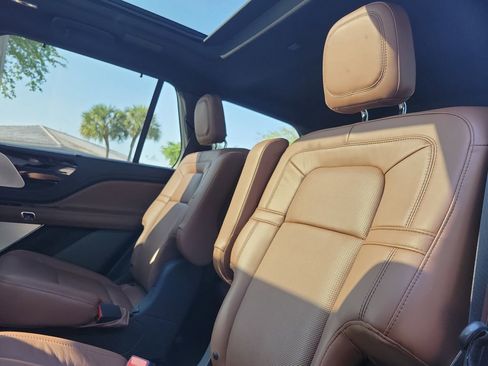 Certified 2022 Lincoln Aviator Reserve w/ Equipment Group 201A RWD image 14