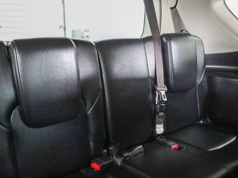 Used 2024 Nissan Armada SL RWD image 31
