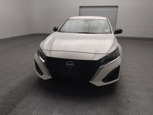 Used 2024 Nissan Altima 2.5 SV FWD image 15