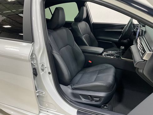 Used 2025 Toyota Camry XSE w/ Premium Package FWD image 9