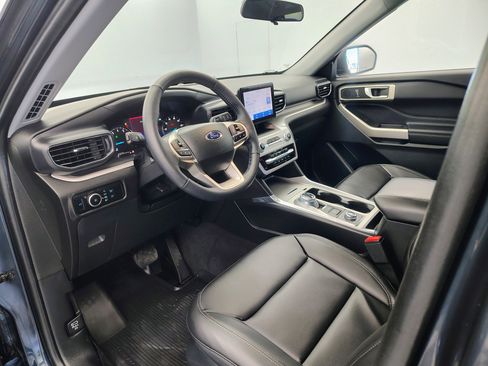 Used 2023 Ford Explorer XLT w/ Equipment Group 202A image 45