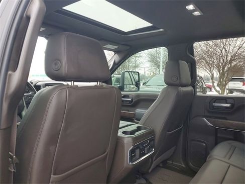Used 2021 GMC Sierra 2500 Denali w/ Denali Ultimate Package image 10
