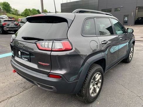 Used 2022 Jeep Cherokee Trailhawk AWD/4WD image 7