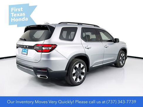 New 2026 Honda Pilot Elite image 8