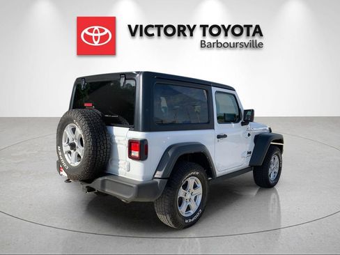 Used 2022 Jeep Wrangler Sport AWD/4WD image 7
