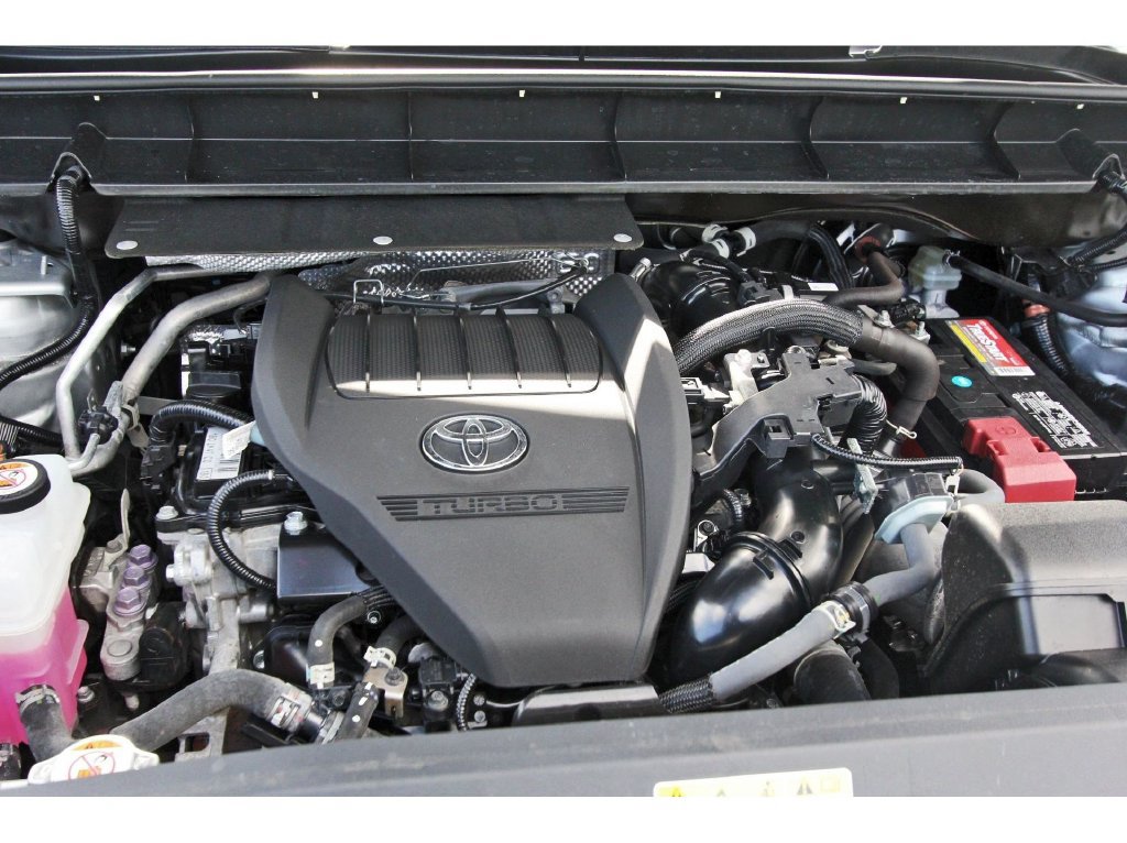 Used 2023 Toyota Highlander XLE AWD/4WD image 36