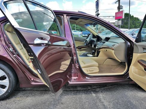 Used 2010 Honda Accord EX-L image 10