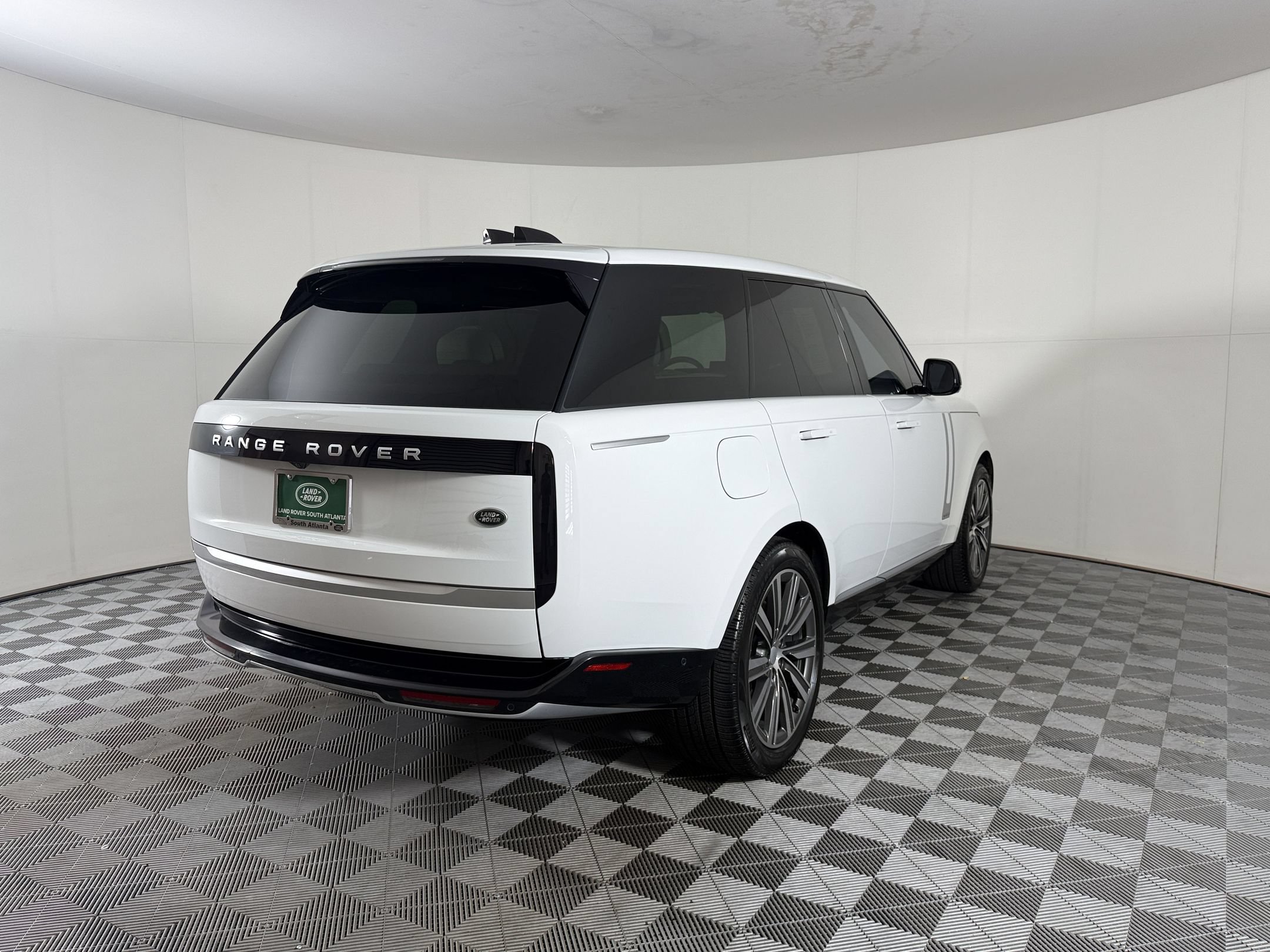 Certified 2023 Land Rover Range Rover Autobiography AWD/4WD image 9