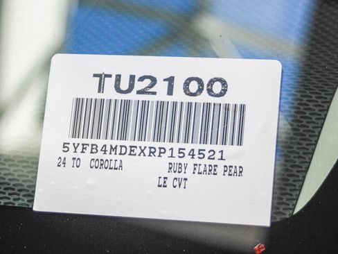 Used 2024 Toyota Corolla LE image 28